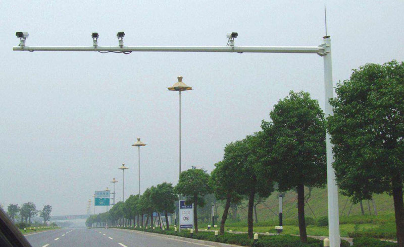 福建福州八角电子警察杆 